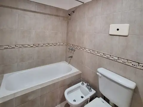 Depto Tipo Casa en Alquiler al Noreste