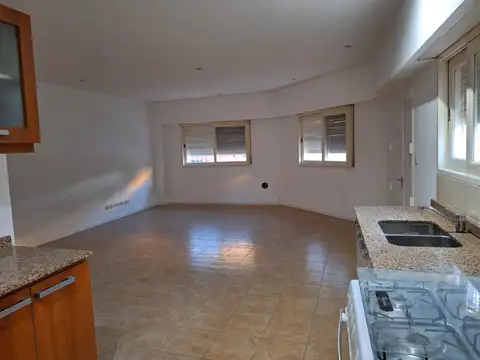 Santiago Del Estero 6400, Piso PB