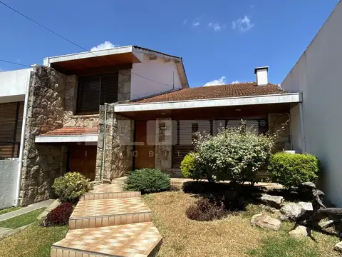 Maquinista Carregal al 2500