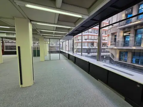 Oficina en Alquiler 722 m2 en Microcentro