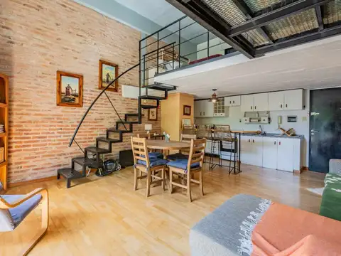 LOFT LUMINOSO CON BALCÓN + COCHERA