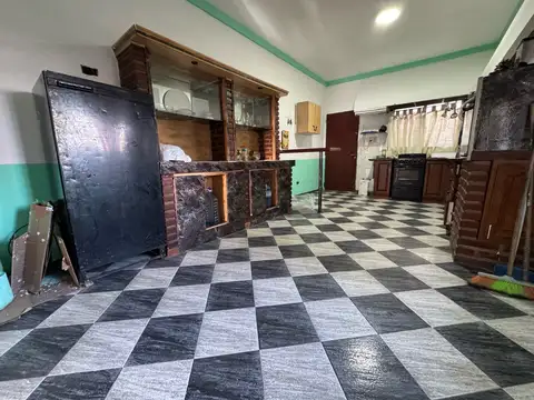Depto Tipo Casa 3 ambientes con 2 baños