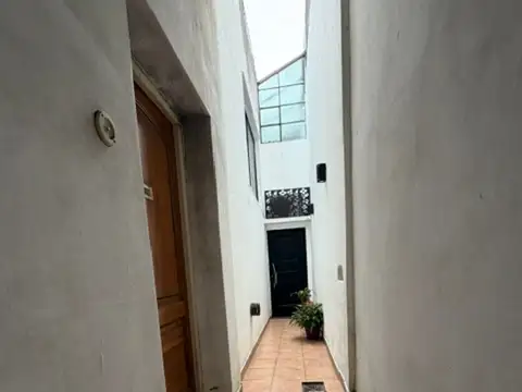Depto Tipo Casa en Venta 51 años