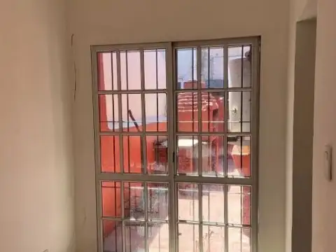 Depto Tipo Casa en Venta en Villa Ballester, USD 45.000