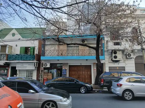 Terreno De 8,72x16m2 En Venta: Casa En Pb Y 1er Piso Con Garage + Local Comercial