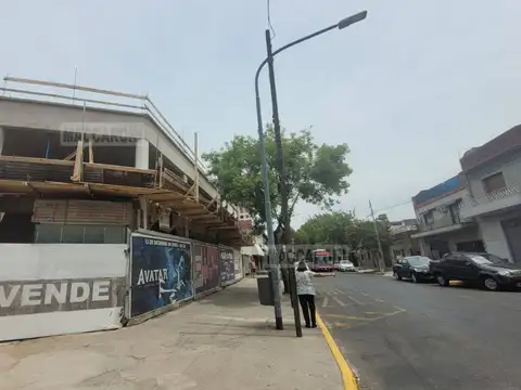 Local - Venta - Argentina, Capital Federal - AV EVA PERON  5800