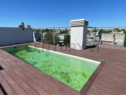 Espectacular piso de 4 amb c/balcón terraza y 2 esp. guardac