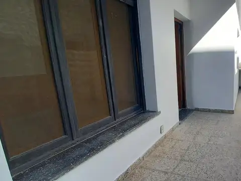 Depto Tipo Casa en Alquiler de 3 ambientes