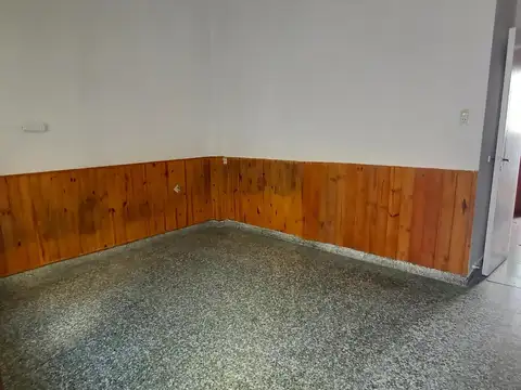 Depto Tipo Casa en Alquiler en Villa Bonich, $ 750.000