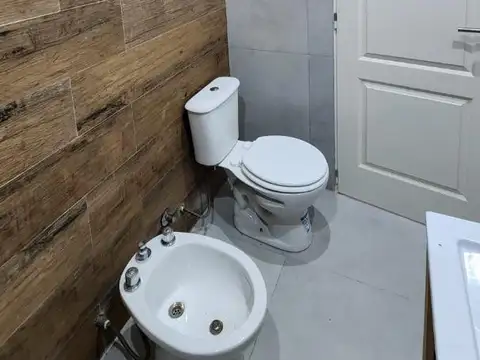PH 2 AMBIENTES EN ALQUILER – AV EVA PERON 1777 (LANÚS ESTE)
