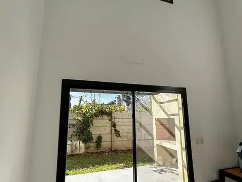 Depto Tipo Casa en Venta en Belen De Escobar, USD 75.000