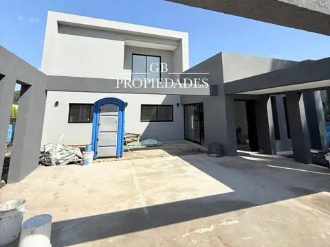 Venta de Casa 4 Ambientes en San Ramón, Pilar