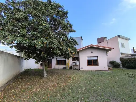 Casa en Venta al Este