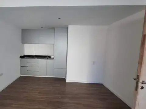 OFICINA/CONSULTORIO en alquiler sobre calle Dean Funes al 1000