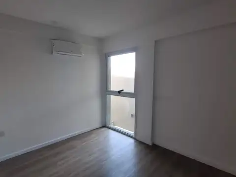 Oficina en Alquiler en Zona Centro, $ 680.000
