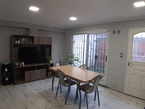 Casa en Venta en Zárate, USD 80.000