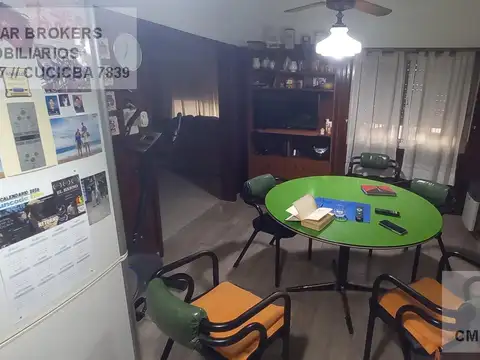 Casa 7 ambientes con 3 baños