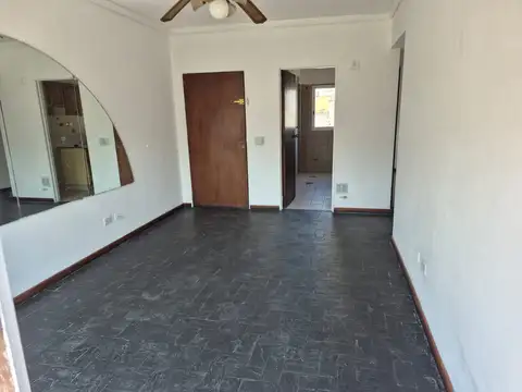 Departamento en Alquiler en Villa Ballester, $ 750.000