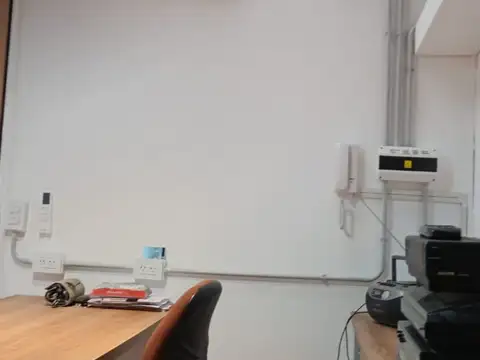 Oficina en alquiler / Moderno PH apto uso comercial, oficina, consultorio / zona Unicenter