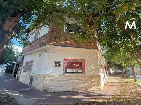 Casa en venta de 4 ambientes - José León Suárez
