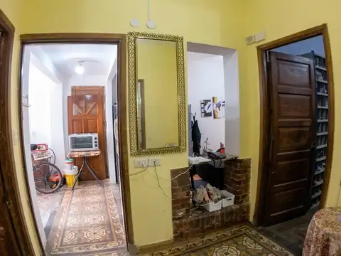 Depto Tipo Casa en Venta en Monte Castro, USD 142.000
