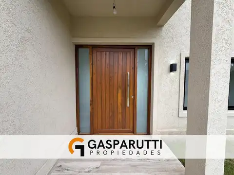 Casa en Venta en El Canton, USD 350.000