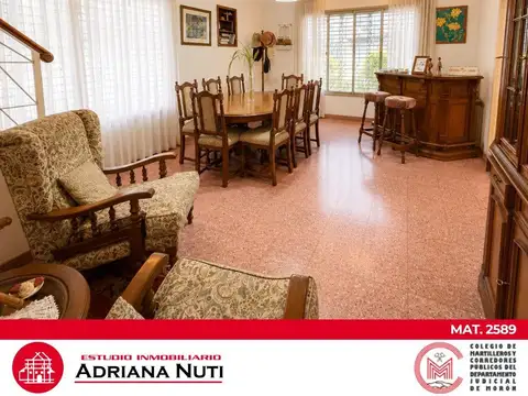 CHALET 3 AMBIENTES CON COCHERA