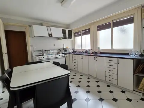 Departamento en Venta de 4 dormitorios