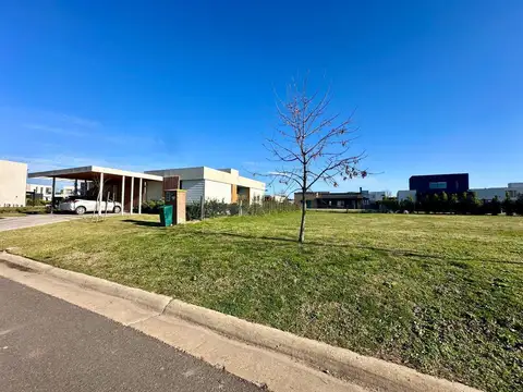 Terreno en Venta 23  mts Frente