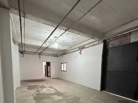 LOCAL COMERCIAL EN ALQUILER - SAN MARTIN 1066