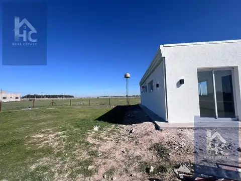Casa 2 ambientes con 1 baño