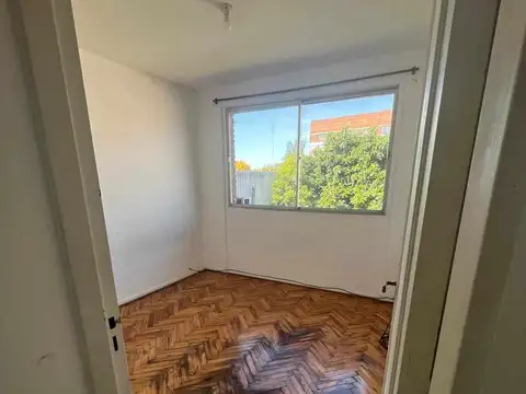 Avenida Caseros 3500, Piso 2