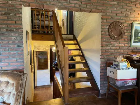 Casa 5 ambientes con 2 baños