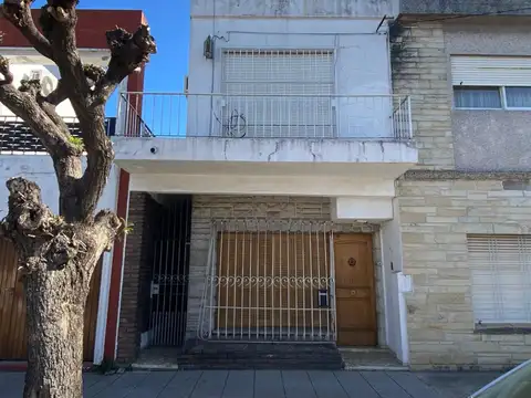 Venta - PH 3 ambientes - en Haedo - con Terraza