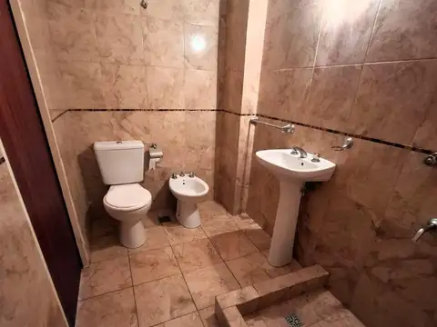 RESERVADO    ALQUILER MONOAMBIENTE CON BALCON LUZ Y SOL