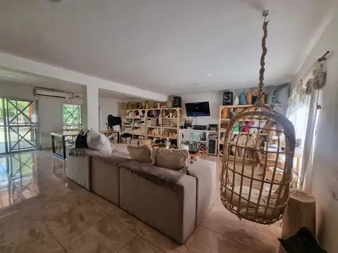 Casa 4 ambientes con 1 baño