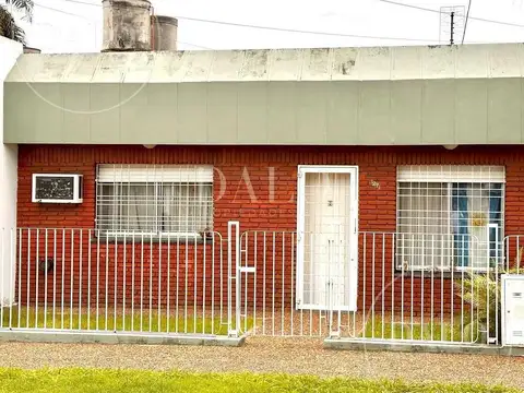 Casa Chalet  en Venta en Bernal Oeste, Bernal, Quilmes