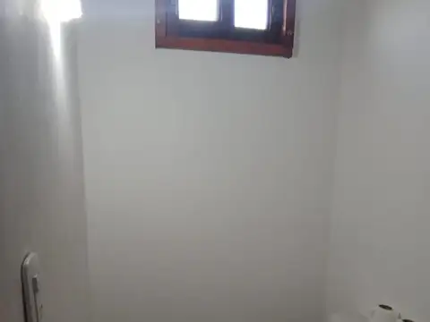 CASA A LA VENTA DE 4 AMBIENTES EN SANTA TERESITA