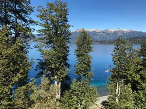 TERRENO CON COSTA DE LAGO MUELLE DE PIEDRA
