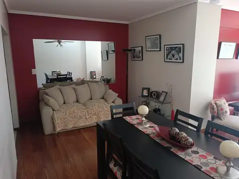 Piso exclusivo en Recoleta con balcón al frente