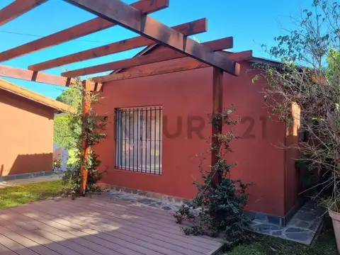 Casa en Venta en Villa Elisa, USD 215.000