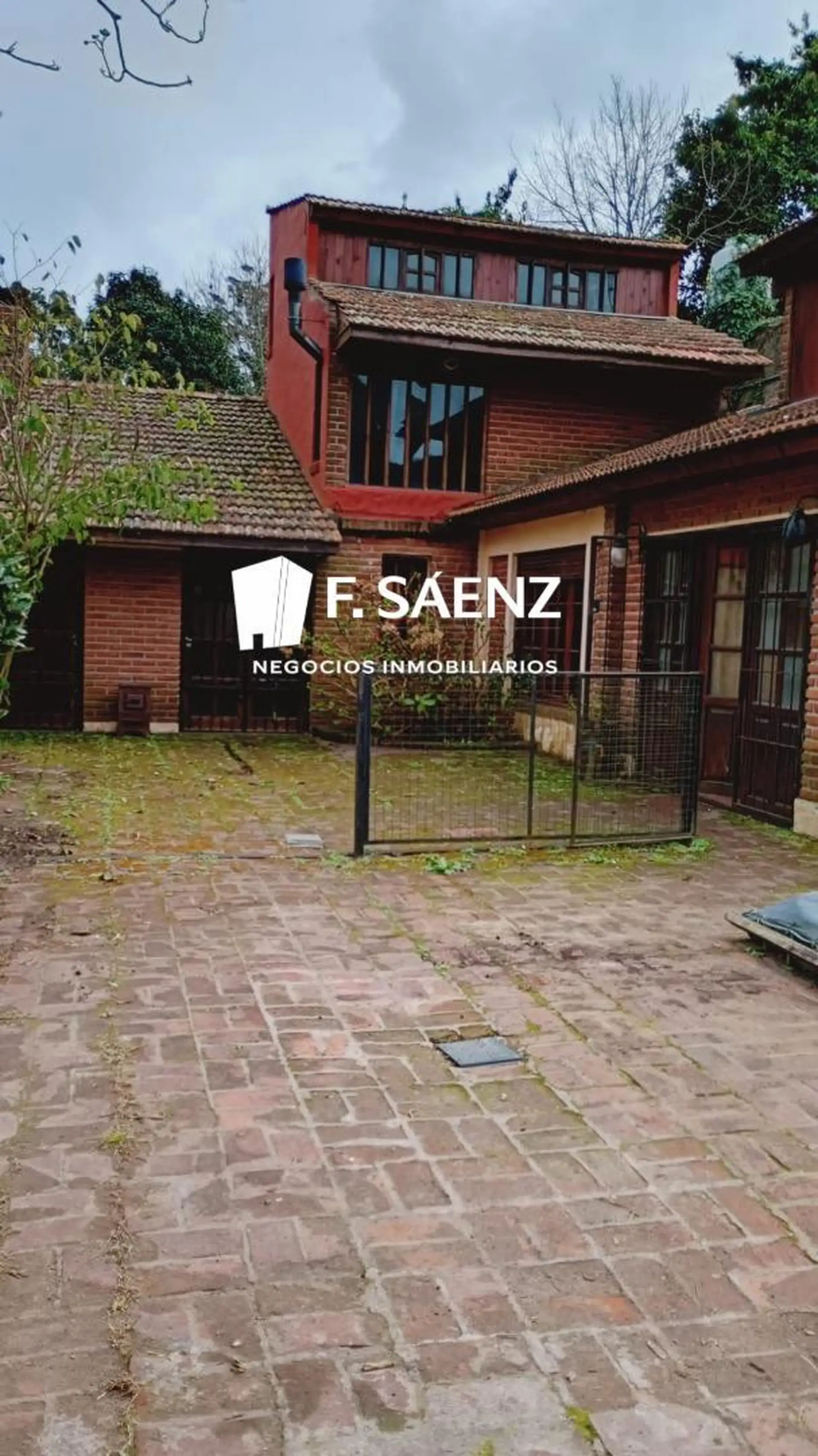 CASA DE 4 AMBIENTES EN VENTA – PARQUE CAMET