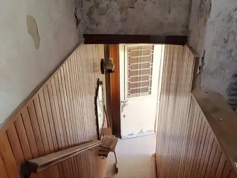 Depto Tipo Casa en Venta 80 años