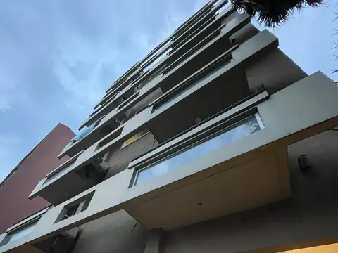 25 De Mayo 800, Piso 5