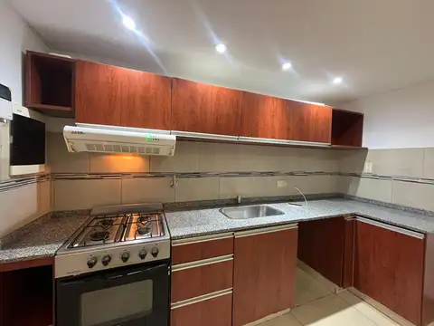Departamento 3 ambientes con 2 baños