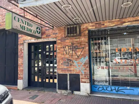 Oficina en Alquiler en Lomas de Zamora, $ 200.000