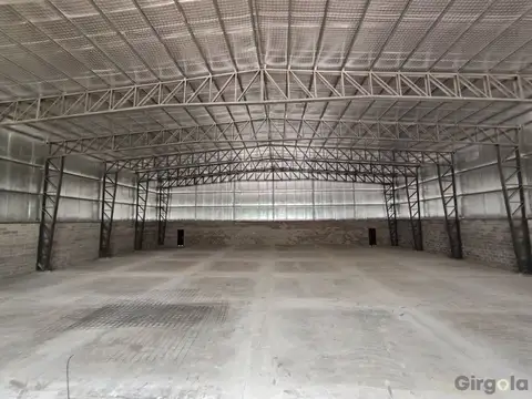 Galpón en alquiler de 900m2 ubicado en Francisco Álvarez