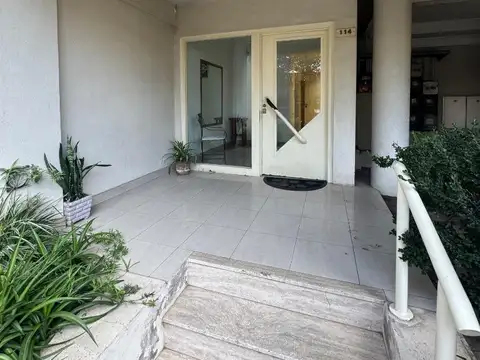 Chacabuco 100, Piso 1