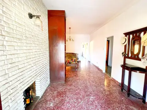 Casa 4 ambientes con 1 baño