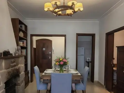 Excelente Depto  3 amb. Amueblado en 1 piso por escalera c